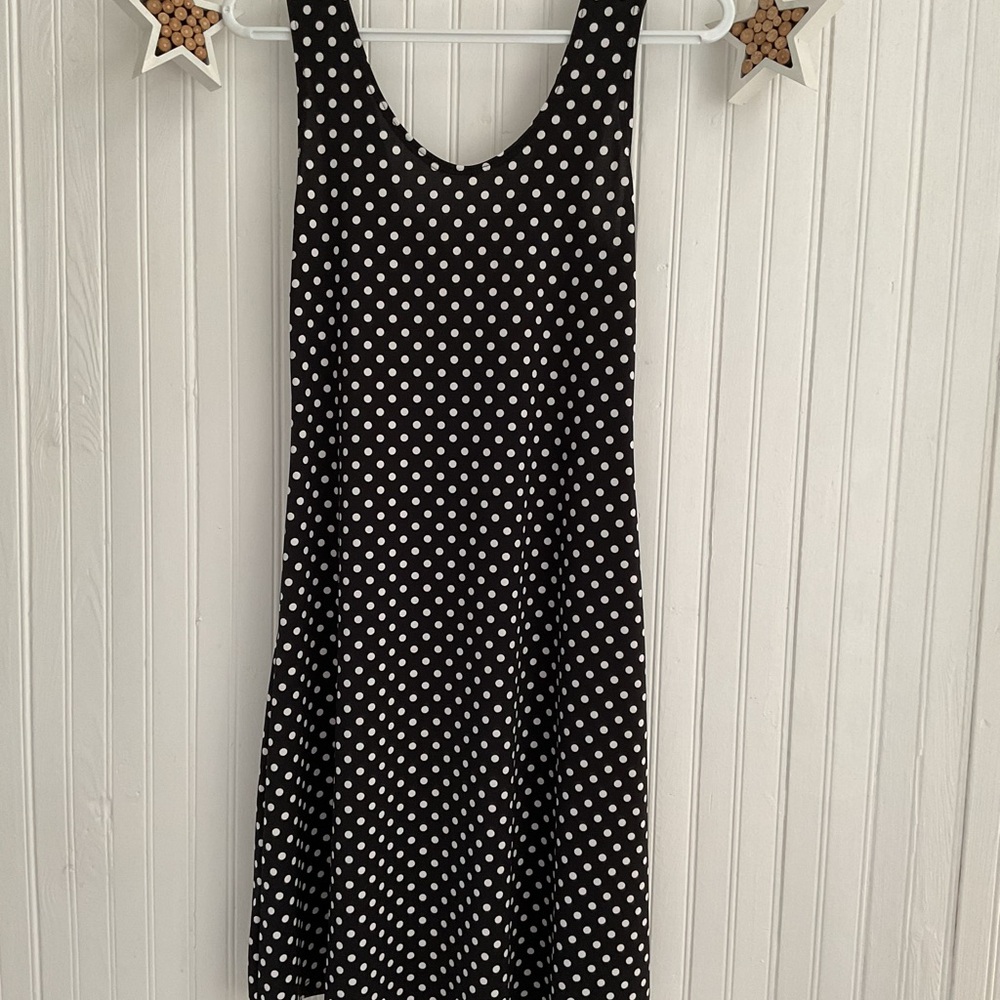 Elegant🌴Black and White Midi Dress